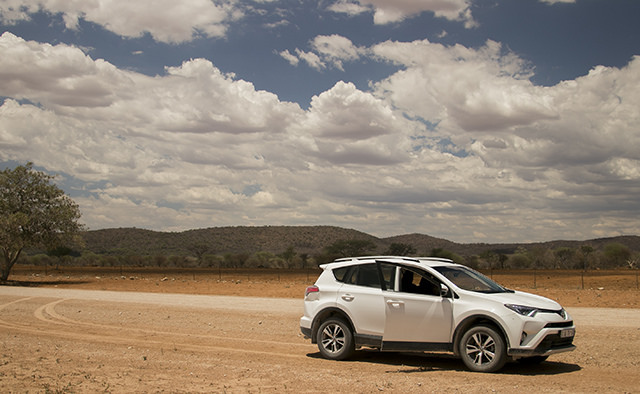 4x4 en una pista de Namibia 