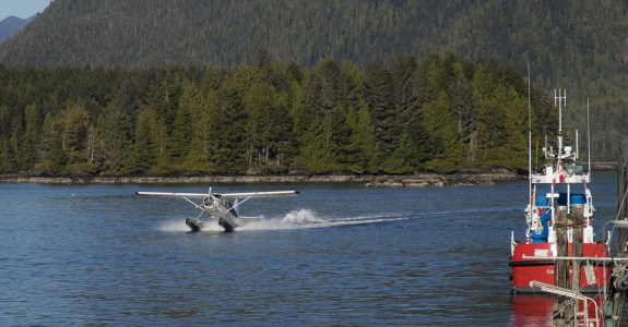 Hidroavión amerizando canadá