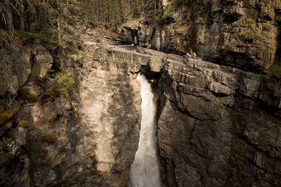 johnston canyon upper falls