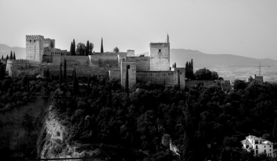 Vistas de la Alhambra desde el mirador de San Nicolás en Granada