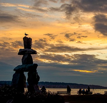 Atardecer en Vancouver inuit