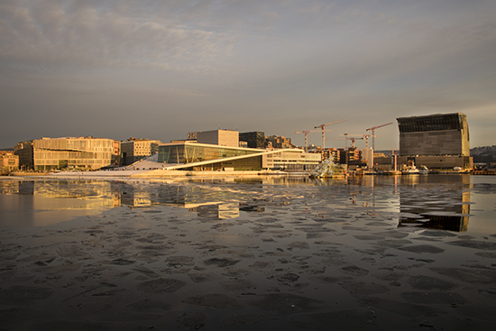 luz en Oslo en mes de enero