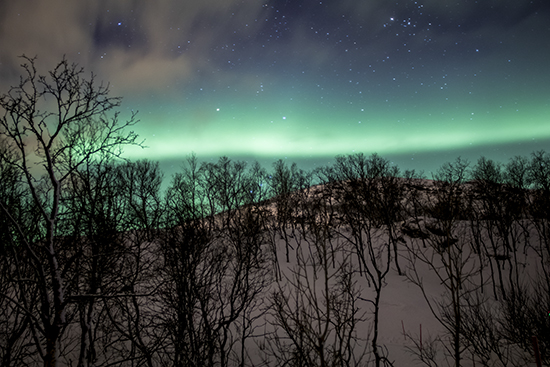 aurora sobre el horizonte