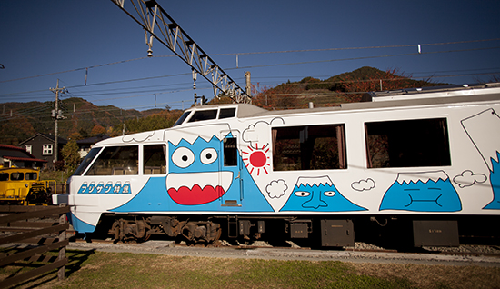 decoración de trenes en Japón