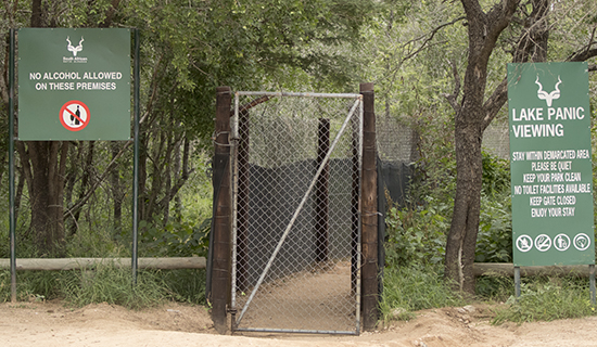 panic lake hide Kruger Normas