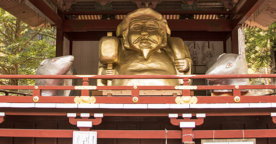 detalle escultura dorada