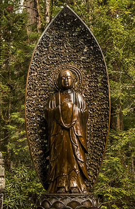 esculturas cementerio monte koya 