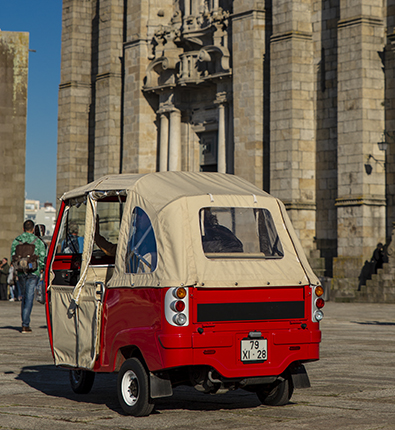 moverse en Oporto tuk tuk