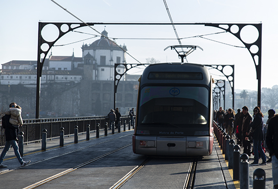 como cruzar puentes en Oporto